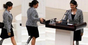 Safak Pavey - türkische und behinderte Abgeordnete