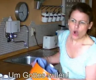 Gehörlose können nicht sprechen